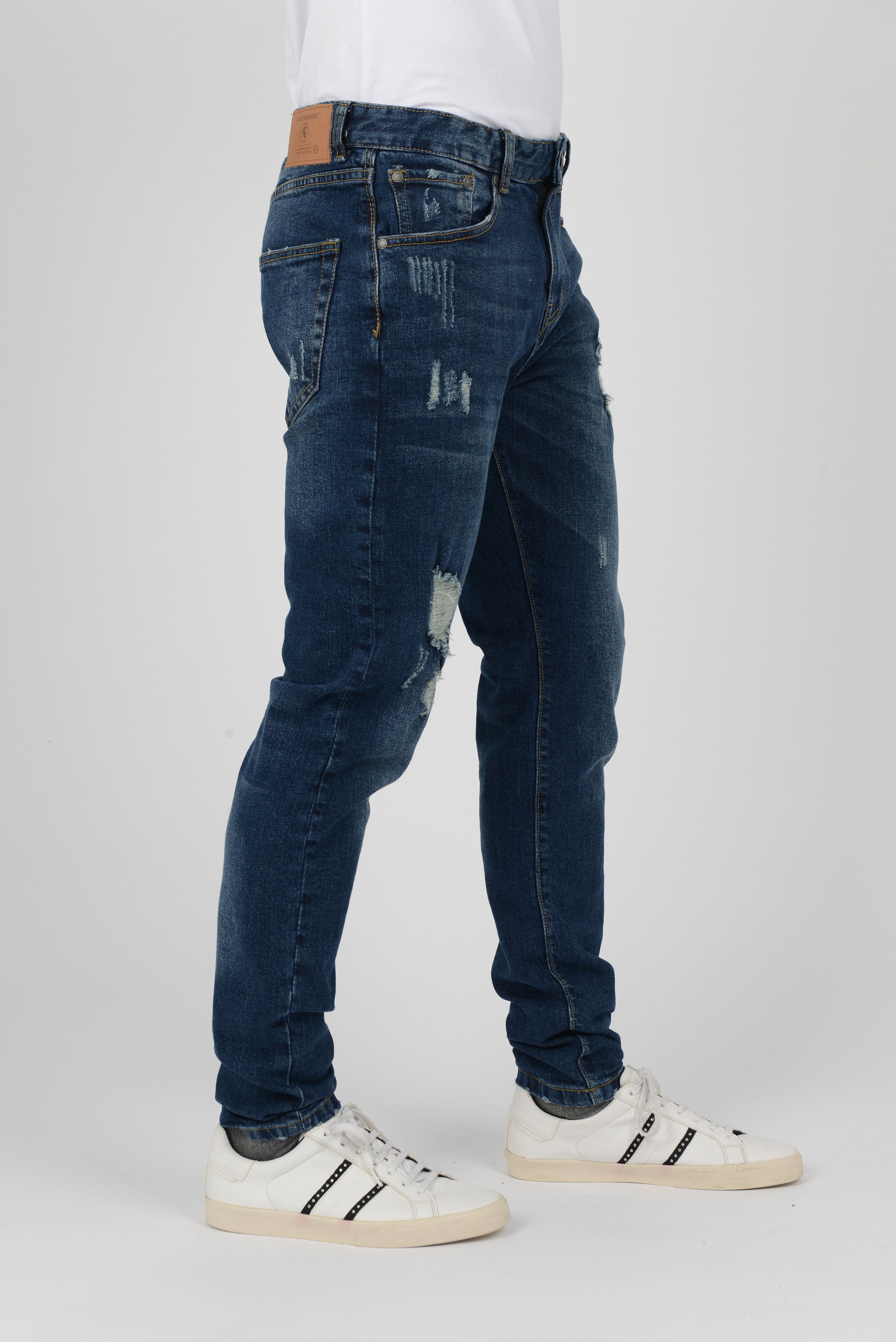 Tapered fit slim clearance fit